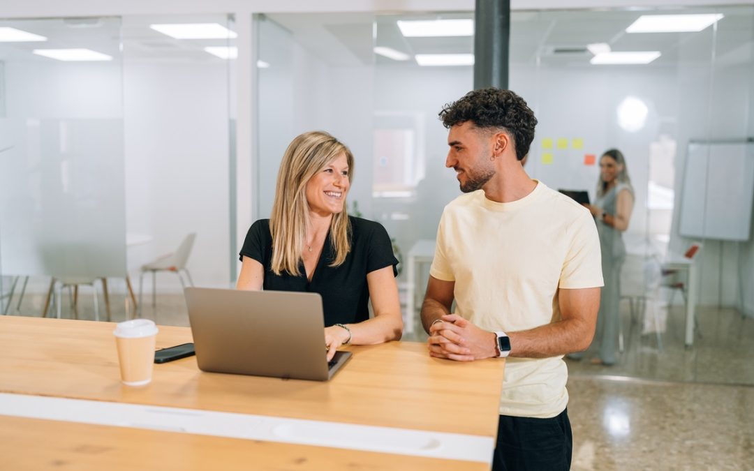 ¿Cómo lograr el equilibrio entre vida personal y trabajo. Lee 5 consejos esenciales para mejorar tu bienestar laboral y prueba un coworking.
