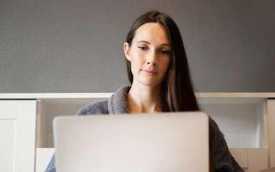 Siete señales de que teletrabajar en casa ya no te compensa