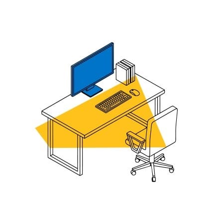Equipo de profesionales trabajando en puestos compartidos de Workspace Coworking Almería